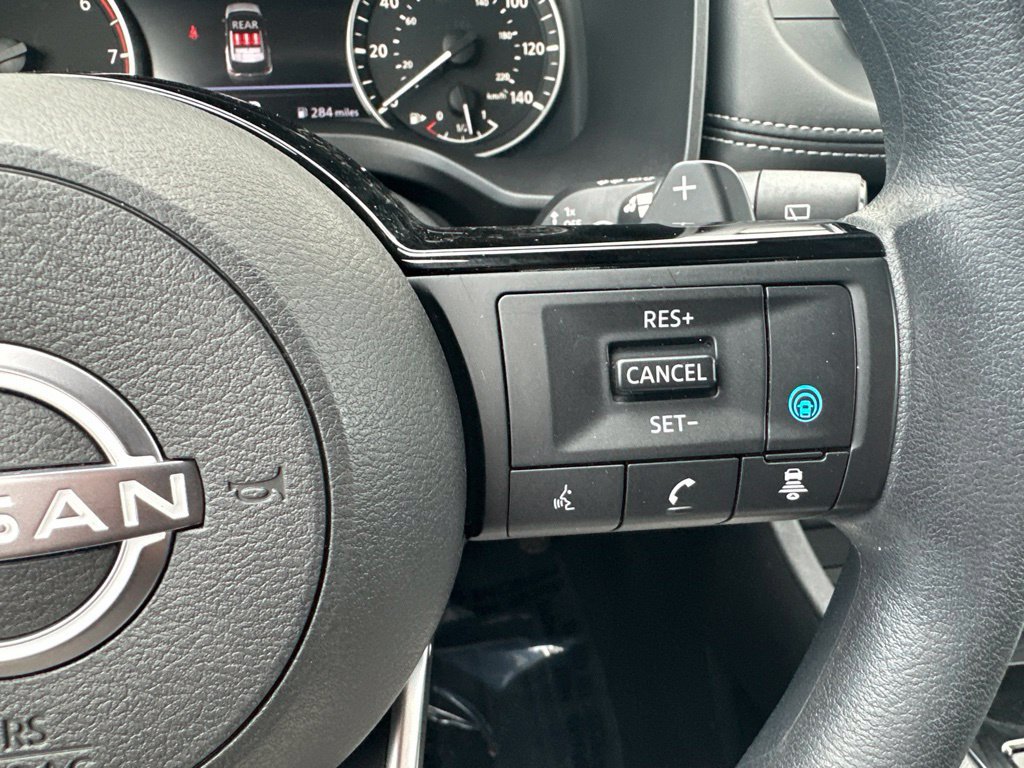 Used 2023 Nissan Rogue SV AWD/4WD image 41