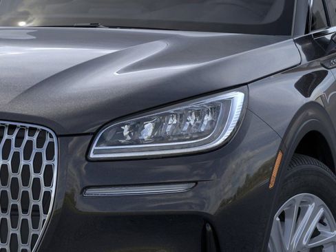 New 2026 Lincoln Corsair Premiere image 18