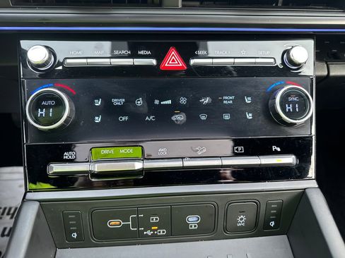 Used 2025 Hyundai Santa Fe Calligraphy image 45