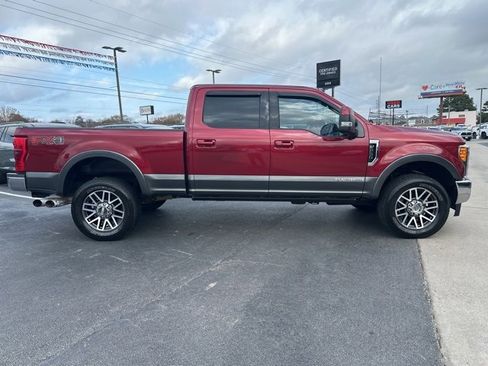 Used 2018 Ford F250 Lariat w/ Lariat Ultimate Package image 2