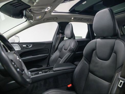 Used 2021 Volvo XC60 T8 Inscription w/ Advanced Package image 18