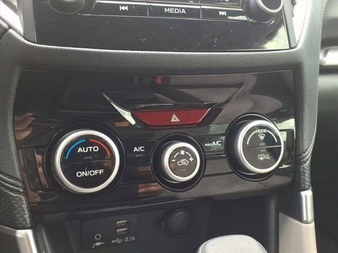 Used 2022 Subaru Forester Premium image 24