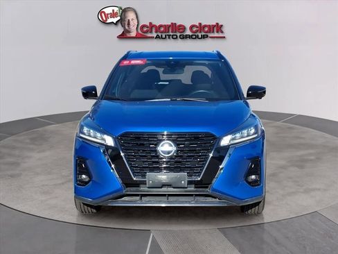 Used 2023 Nissan Kicks SR image 28