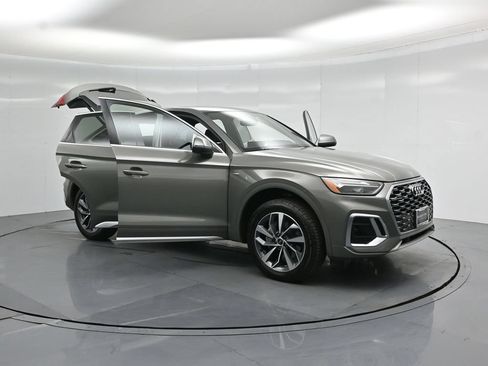 Used 2023 Audi Q5 2.0T Premium w/ Convenience Package AWD/4WD image 34