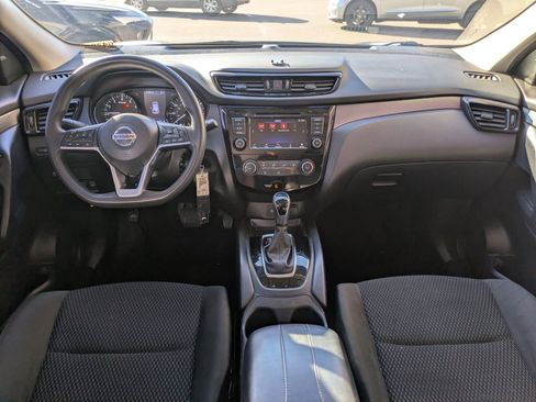 Used 2021 Nissan Rogue Sport S image 17