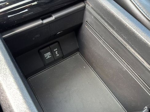 Used 2018 Honda Pilot Elite image 34