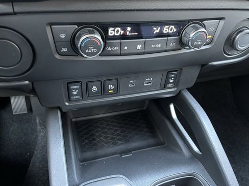 New 2025 Nissan Frontier SV w/ SV Convenience Package image 15