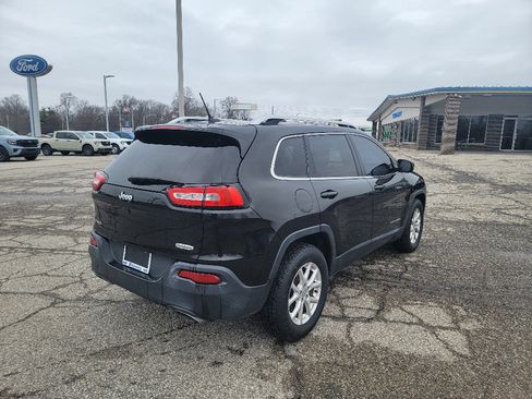 Used 2015 Jeep Cherokee Latitude w/ Comfort/Convenience Group image 8