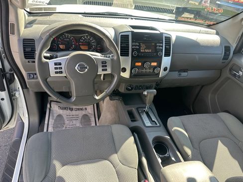 Used 2014 Nissan Frontier SV w/ SV Value Truck Package image 29