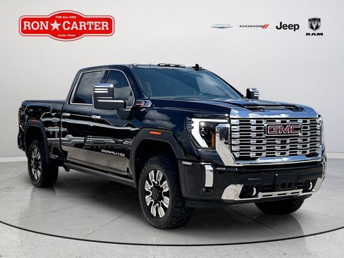 Used 2024 GMC Sierra 3500 Denali w/ Denali Reserve Package AWD/4WD image 1