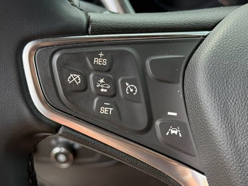 Used 2024 Chevrolet Equinox LT AWD/4WD image 15