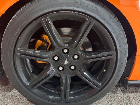Used 2020 Ford Mustang GT Premium w/ Black Accent Package RWD image 13