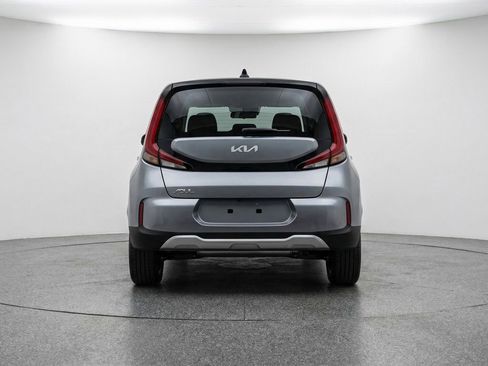 Used 2025 Kia Soul LX w/ LX Technology Package image 7