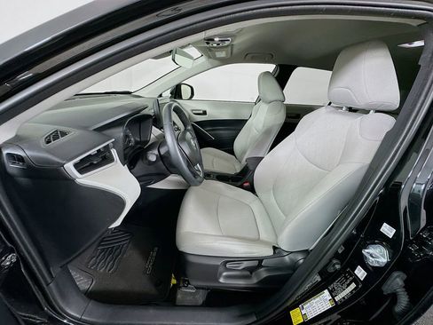 Certified 2025 Toyota Corolla Cross LE FWD image 21