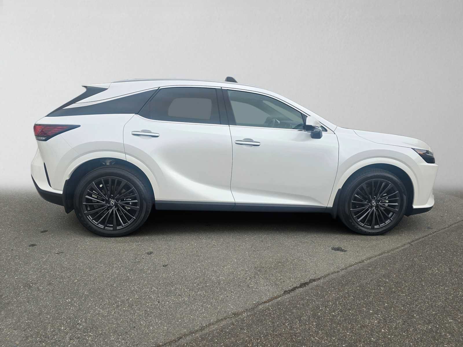 Certified 2026 Lexus RX 350h w/ Convenience Package AWD/4WD image 2