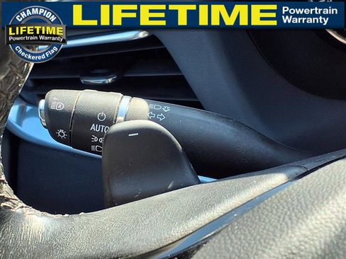 Used 2022 Buick Enclave Premium image 23