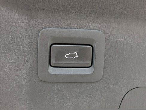 Used 2022 MAZDA CX-9 Touring w/ Touring Premium Package image 14