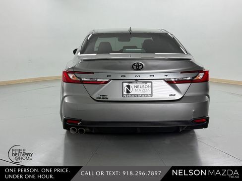Used 2025 Toyota Camry SE w/ Convenience Package FWD image 7
