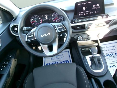 Used 2024 Kia Forte LXS image 11