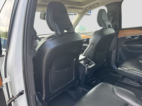 Used 2023 Volvo XC90 B6 Plus w/ Protection Package Premier AWD/4WD image 17