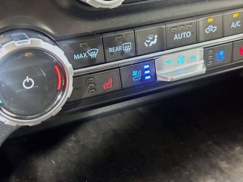 Used 2023 Ford F150 Lariat w/ Equipment Group 502A High AWD/4WD image 21