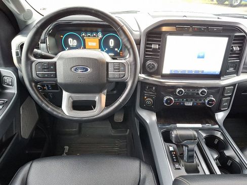 Used 2022 Ford F150 Lariat image 10