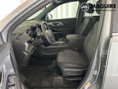 Used 2023 Chevrolet Traverse LT AWD/4WD image 1