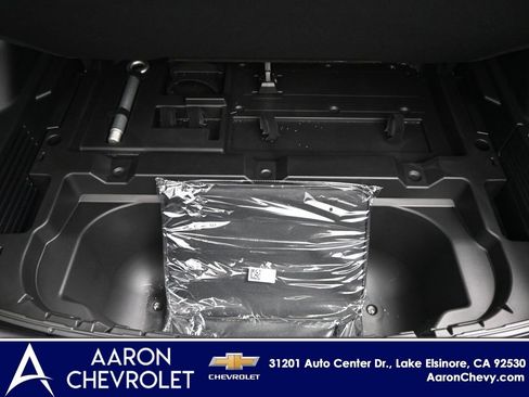 New 2026 Chevrolet Equinox EV LT image 18