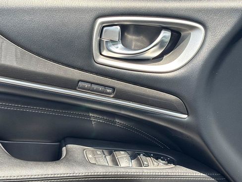 Used 2020 INFINITI QX60 Luxe w/ Essential Package FWD image 14