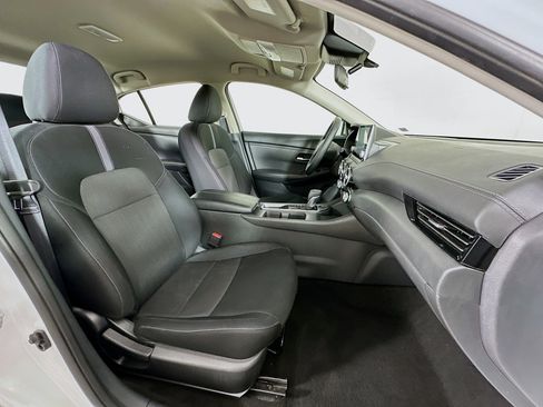 Used 2024 Nissan Sentra SV image 29