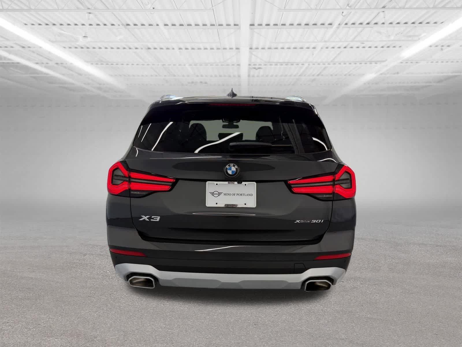 Used 2024 BMW X3 xDrive30i w/ Convenience Package w/ZPA AWD/4WD image 4
