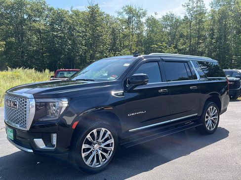 Used 2021 GMC Yukon XL Denali w/ Denali Premium Package AWD/4WD image 1
