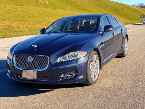 Used 2012 Jaguar XJ L image 2