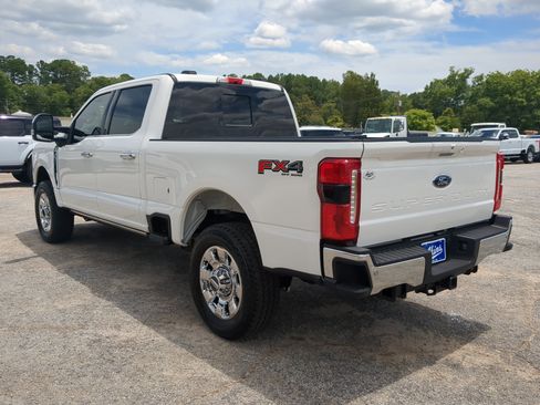 Certified 2026 Ford F350 Lariat w/ Lariat Ultimate Package AWD/4WD image 5