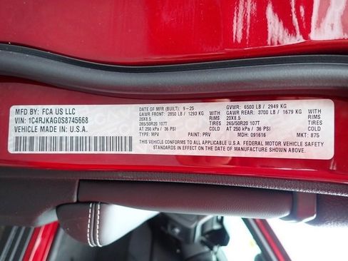 New 2025 Jeep Grand Cherokee L Altitude image 16