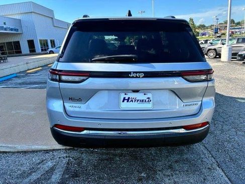 Used 2022 Jeep Grand Cherokee Limited AWD/4WD image 7