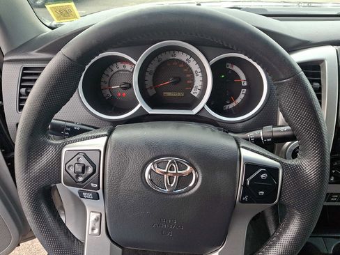 Used 2015 Toyota Tacoma 4x4 Double Cab w/ SR5 Package image 20