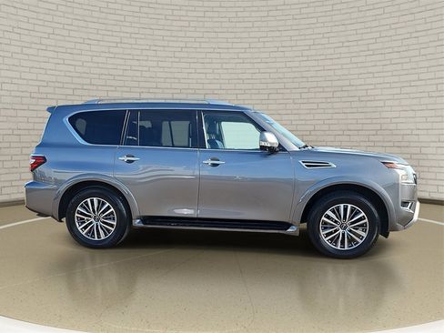 Used 2024 Nissan Armada SL image 4