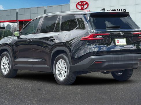 Certified 2025 Toyota Grand Highlander AWD image 6