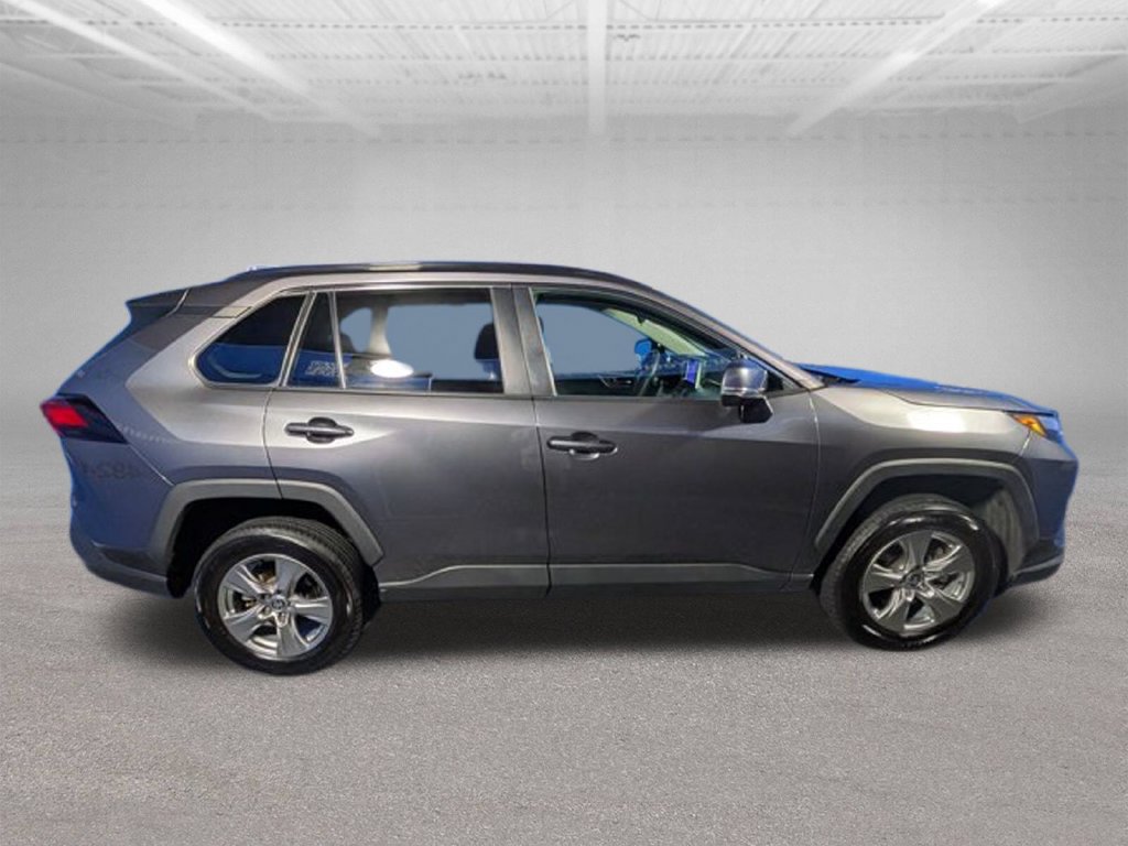 Used 2024 Toyota RAV4 XLE FWD image 4