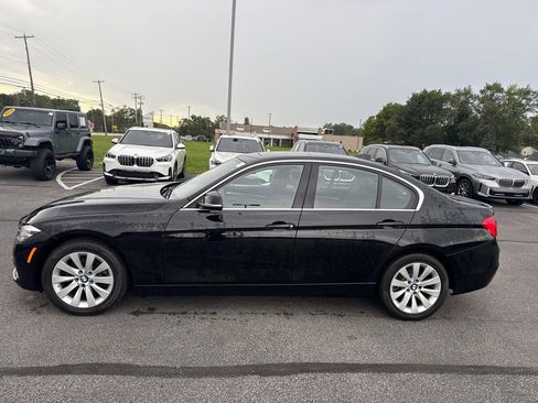 Used 2018 BMW 328d xDrive Sedan AWD/4WD image 4