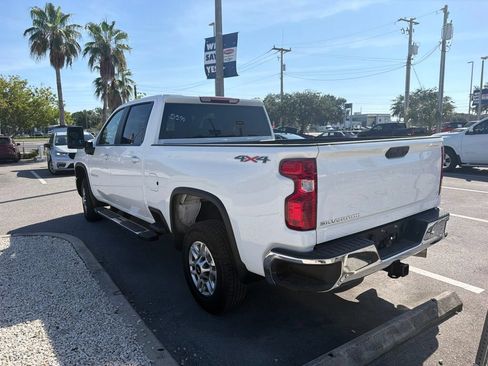 Used 2025 Chevrolet Silverado 2500 LT w/ Convenience Package AWD/4WD image 5