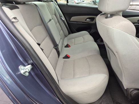 Used 2014 Chevrolet Cruze LT FWD image 29