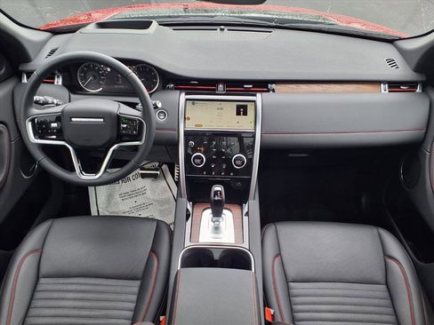 Used 2023 Land Rover Discovery Sport SE R-Dynamic image 9