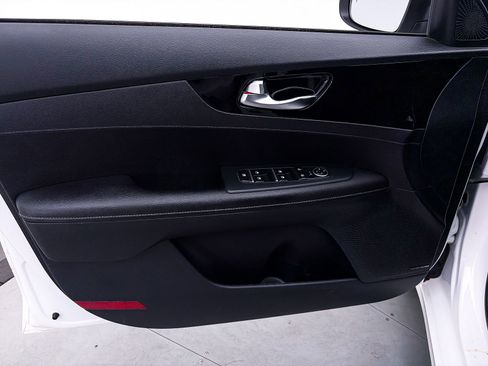 Used 2021 Kia Forte EX FWD image 17