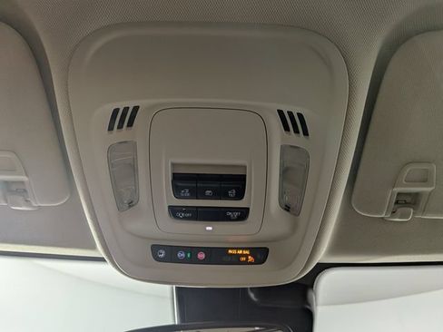 Used 2023 Buick Envision Essence w/ Sport Touring Package FWD image 24