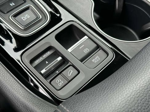 Used 2023 Honda Pilot Elite image 18
