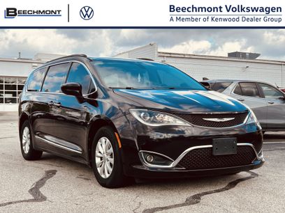 Used 2017 Chrysler Pacifica Touring-L