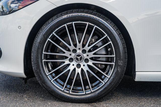 Certified 2023 Mercedes-Benz C 300 4MATIC Sedan image 17