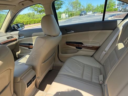 Used 2010 Honda Accord EX-L image 9